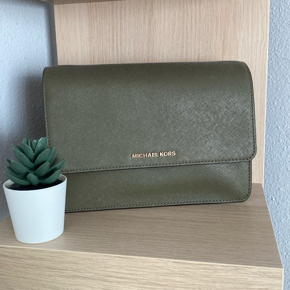 MICHAEL Michael Kors Handbags - Micheal Kors Leather Crossbody Bag